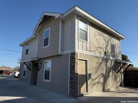 2873 Del Rio Boulevard Unit 2