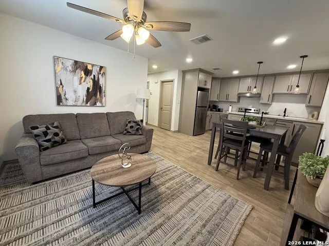 2873 Del Rio Boulevard Unit 2 Eagle Pass, TX 78852
