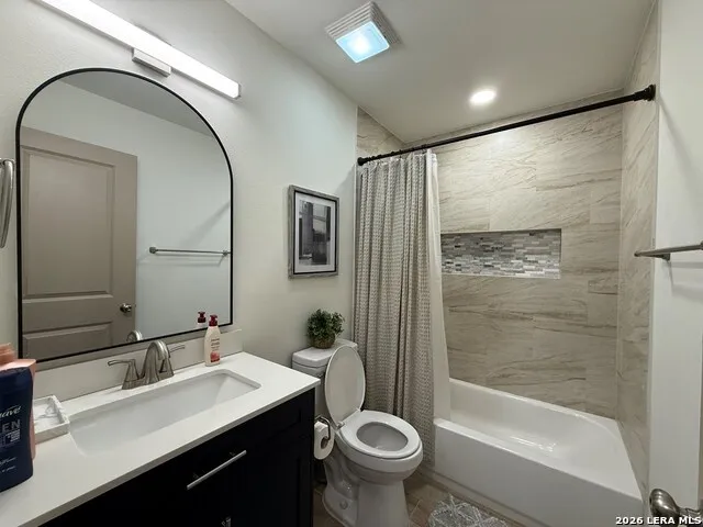 2873 Del Rio Boulevard Unit 2 Eagle Pass, TX 78852