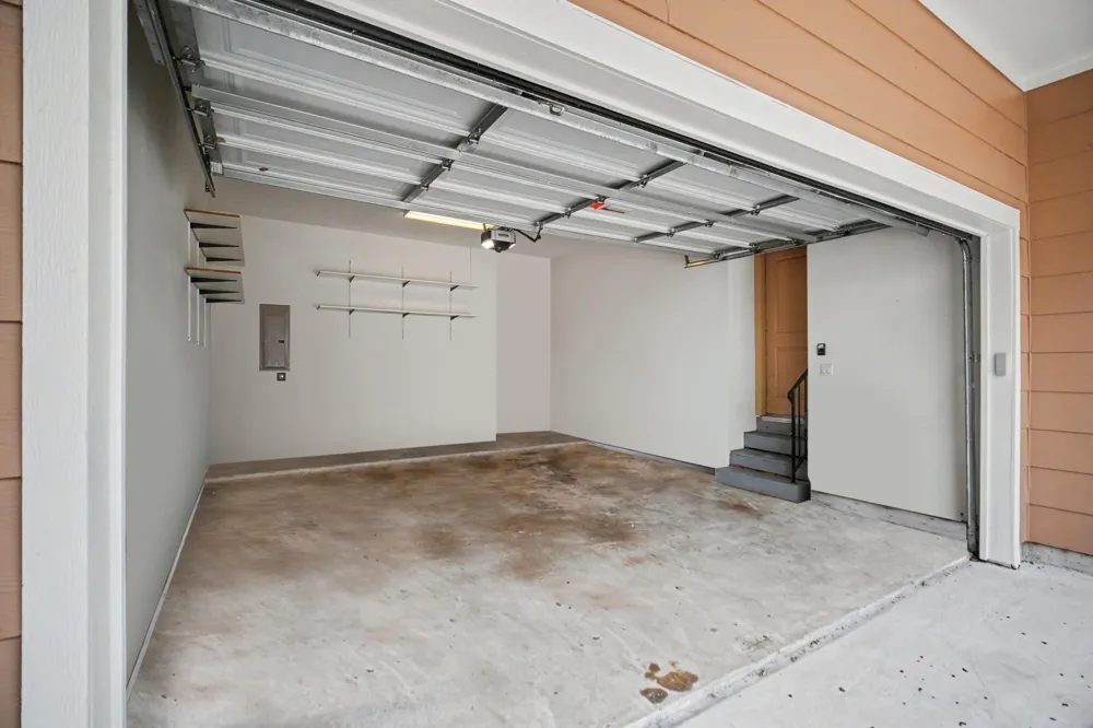1744 W 25th Street Houston, TX 77008