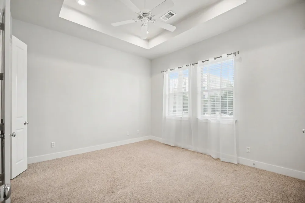 1744 W 25th Street Houston, TX 77008