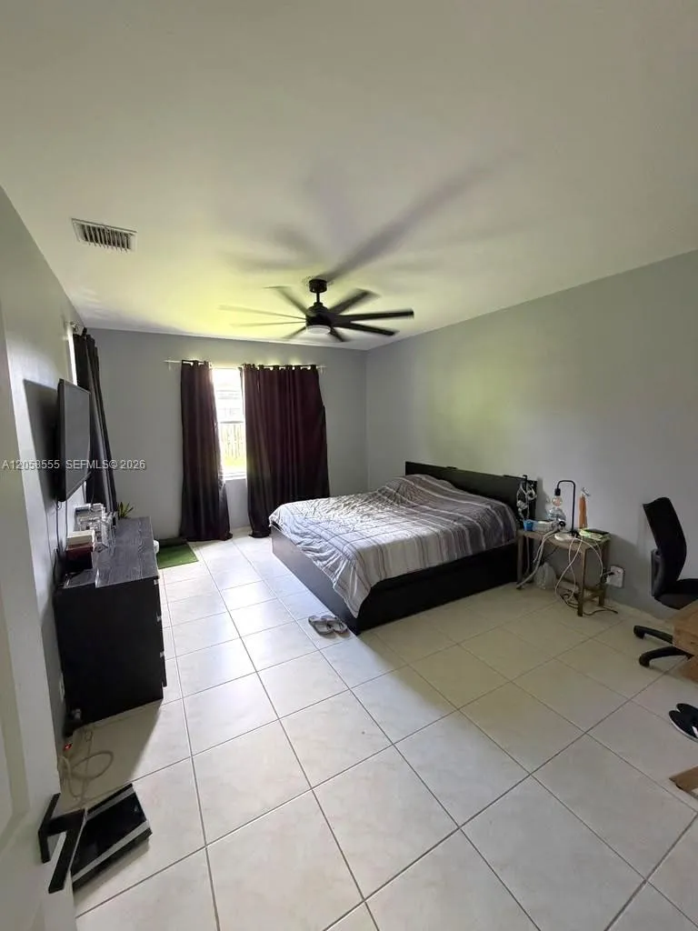 13237 NW 15th Ct Pembroke Pines, FL 33028