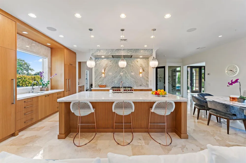 18610 SE Saint Augustine Way Tequesta, FL 33469
