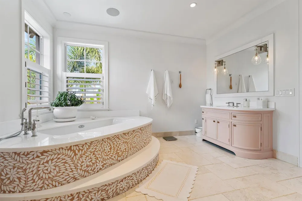 18610 SE Saint Augustine Way Tequesta, FL 33469