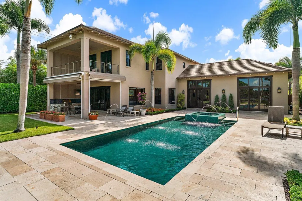 18610 SE Saint Augustine Way Tequesta, FL 33469
