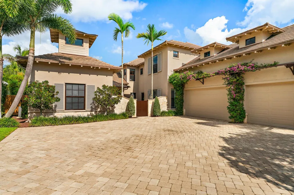 18610 SE Saint Augustine Way Tequesta, FL 33469