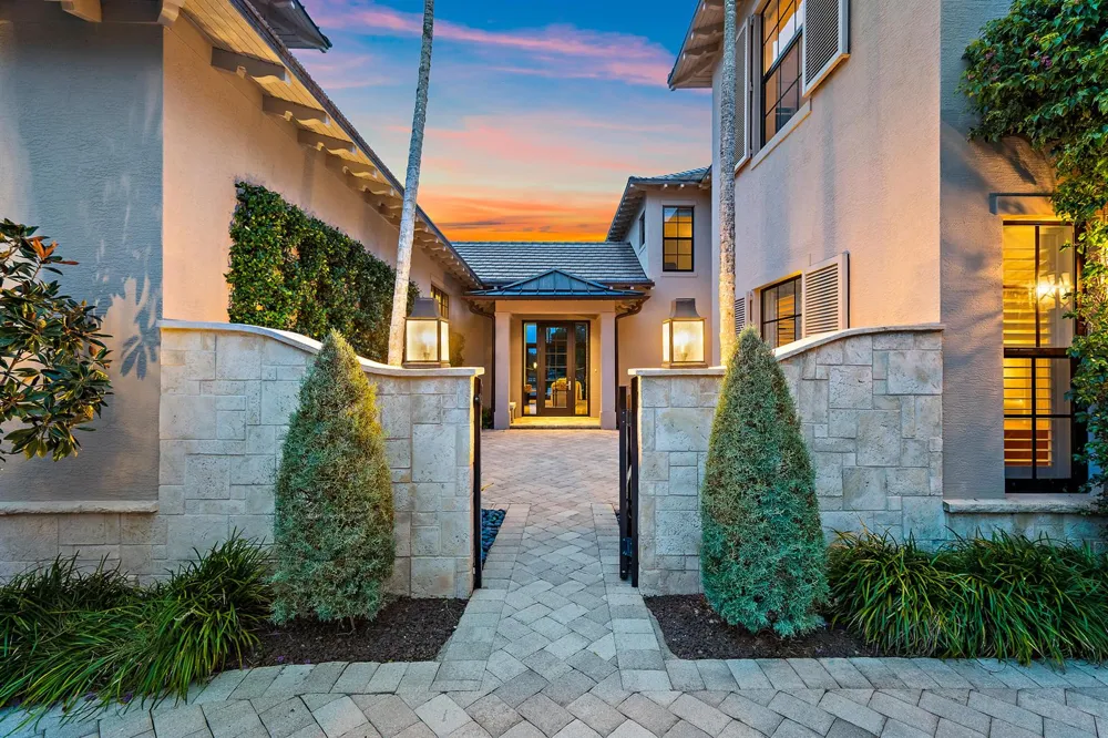 18610 SE Saint Augustine Way Tequesta, FL 33469