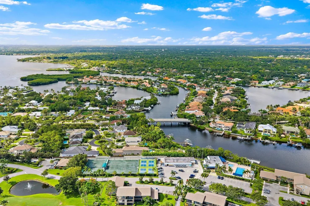18610 SE Saint Augustine Way Tequesta, FL 33469