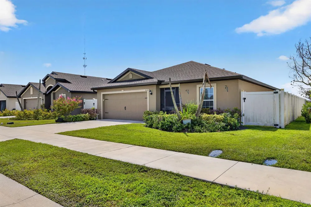 5521 Fantasy Drive Fort Pierce, FL 34947