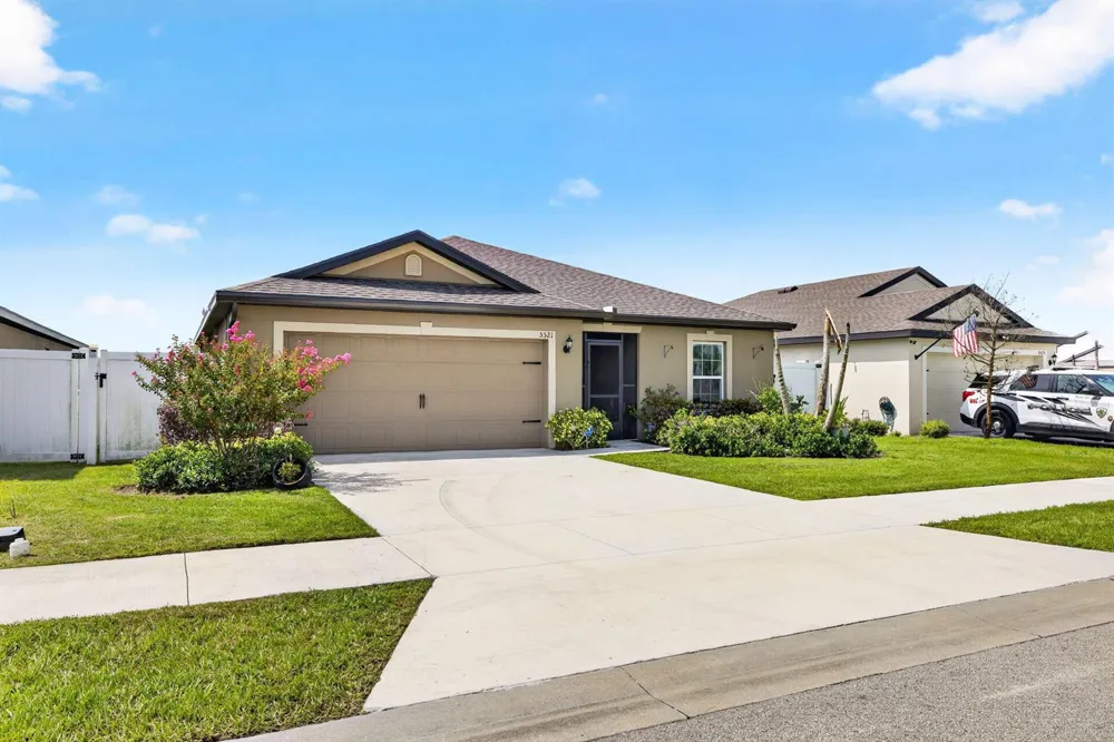 5521 Fantasy Drive Fort Pierce, FL 34947