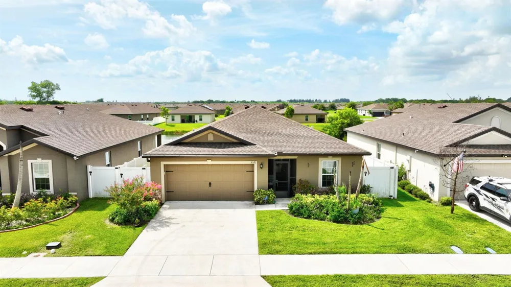 5521 Fantasy Drive Fort Pierce, FL 34947
