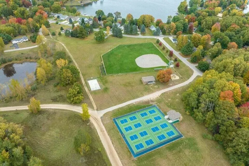 11113 Rambling Way Canadian Lakes, MI 49346