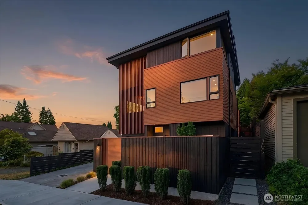 311 NE 59th Street Seattle, WA 98105