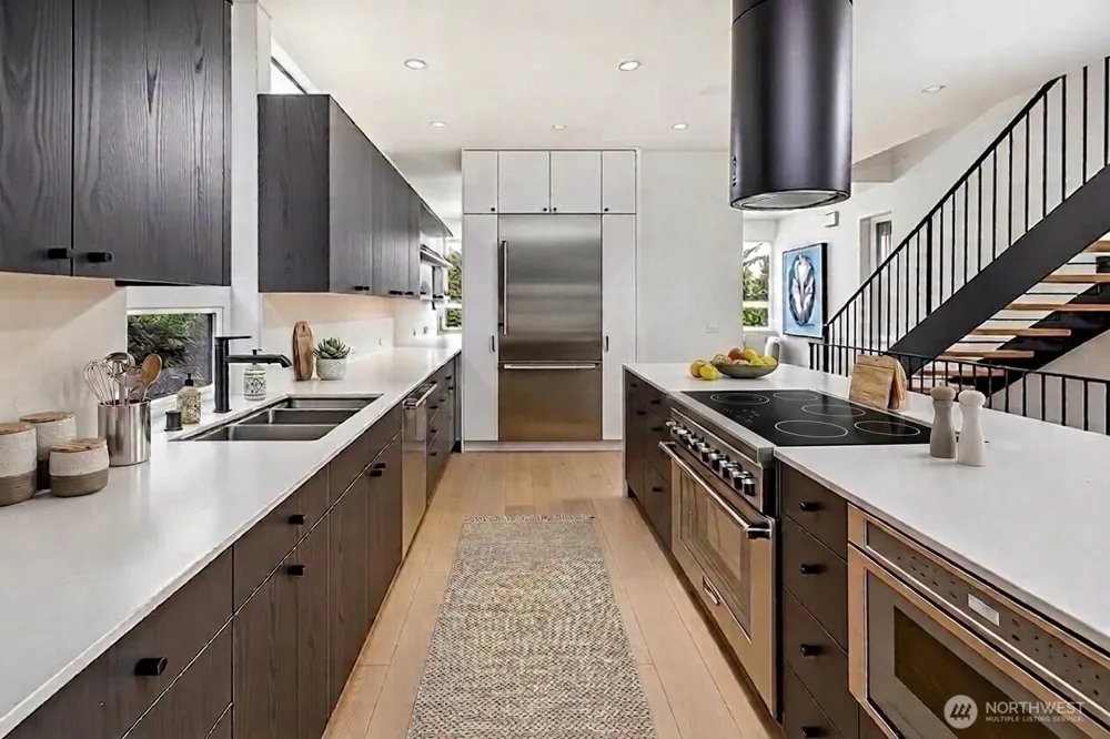 311 NE 59th Street Seattle, WA 98105