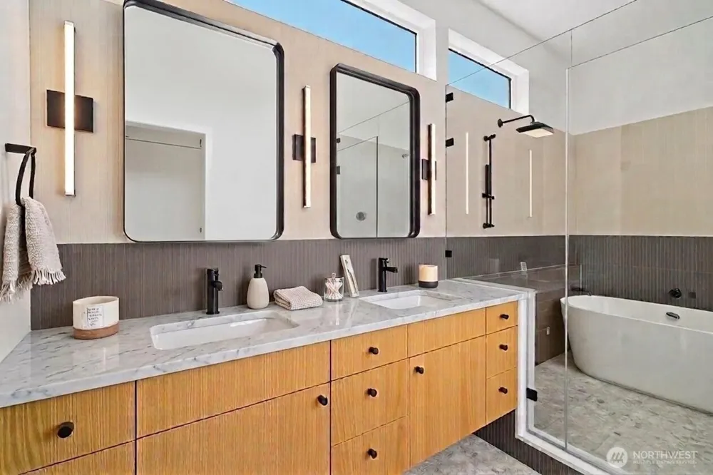 311 NE 59th Street Seattle, WA 98105