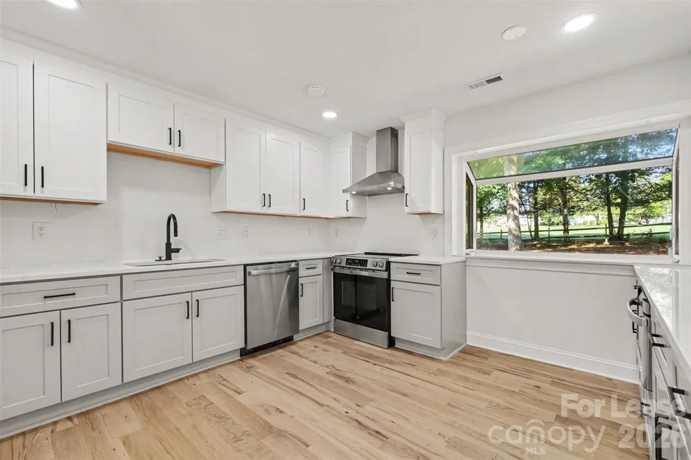 9606 Fairway Ridge Road Charlotte, NC 28277