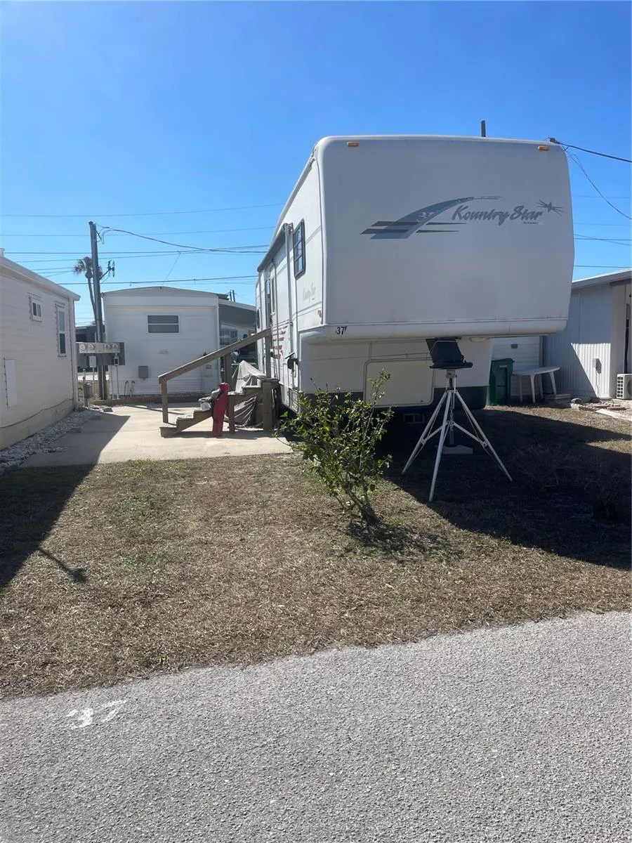 37 ILLINOIS STREET Palmetto, FL 34221