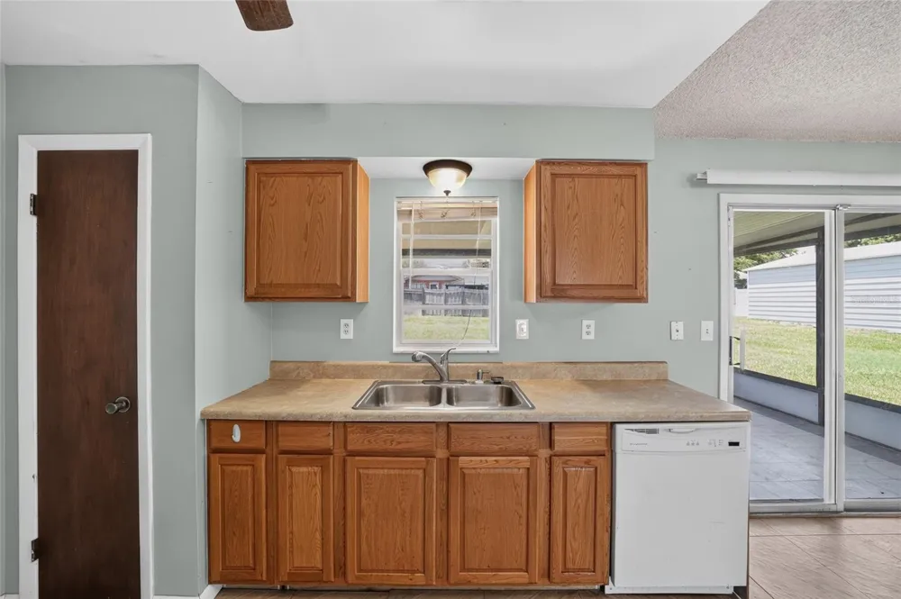 5245 SE 107TH PLACE Belleview, FL 34420