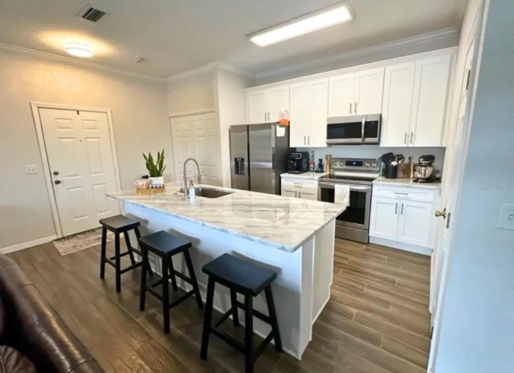 306 EAGLE POND DRIVE Winter Haven, FL 33884