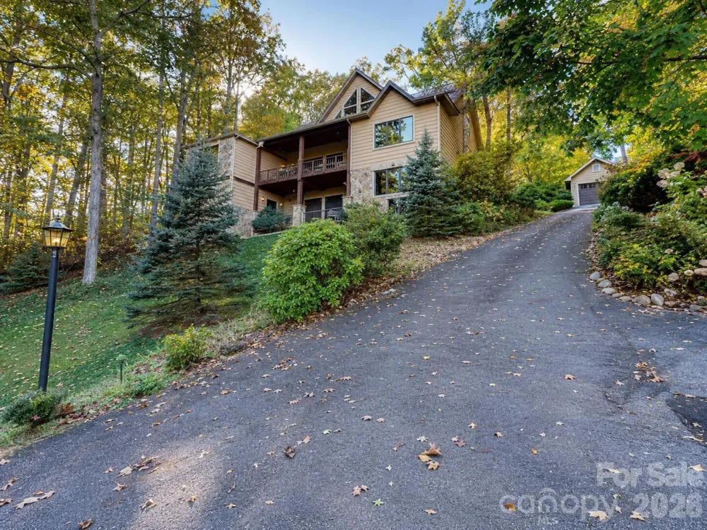 811 Hemlock Drive Newland, NC 28657