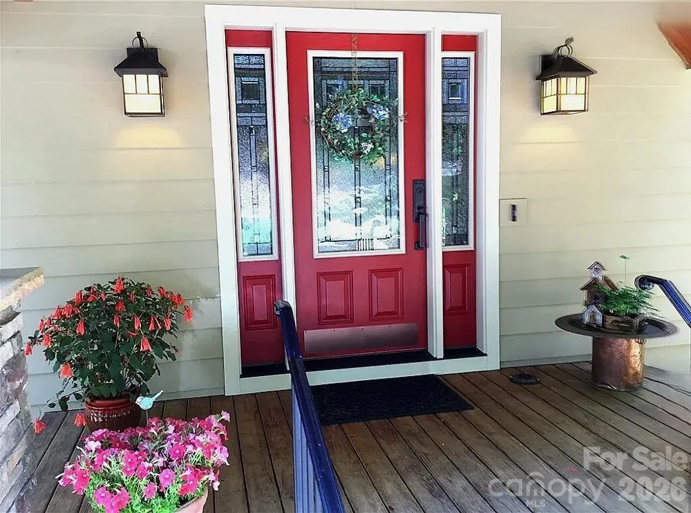 811 Hemlock Drive Newland, NC 28657