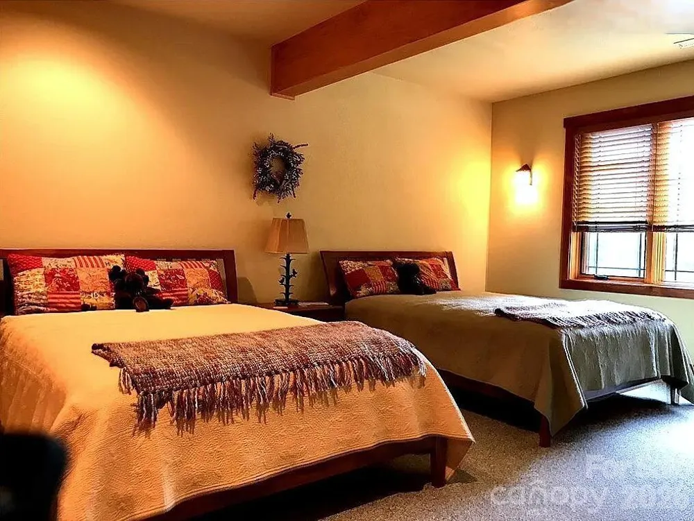 811 Hemlock Drive Newland, NC 28657