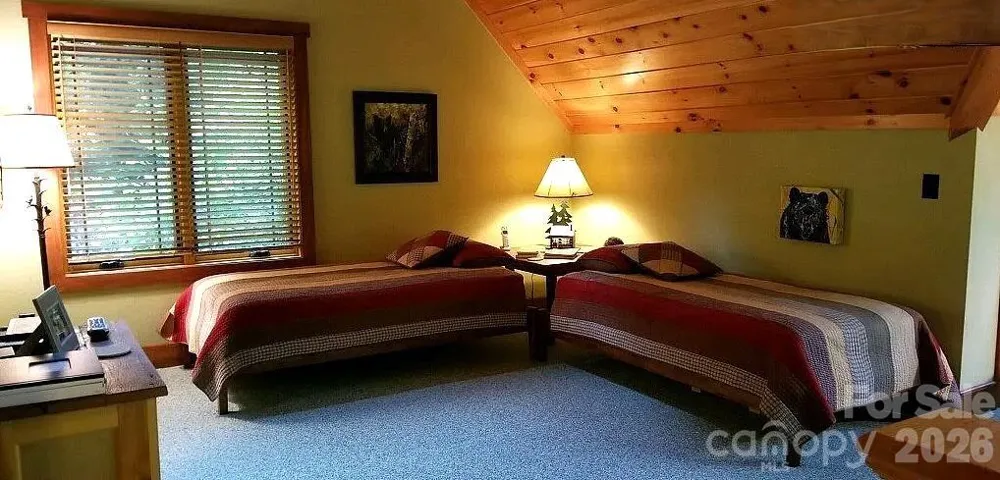 811 Hemlock Drive Newland, NC 28657