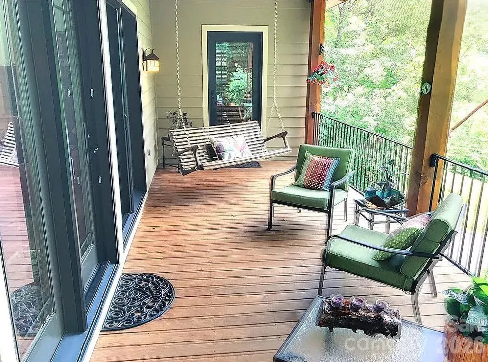 811 Hemlock Drive Newland, NC 28657
