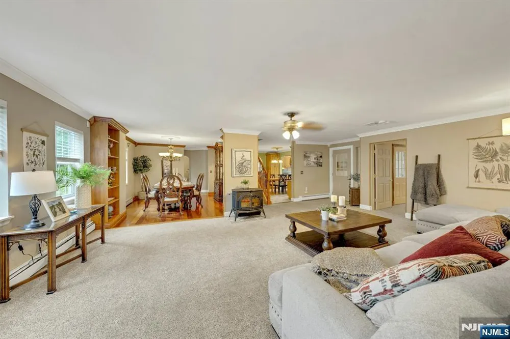 16 Shephard Road West Milford, NJ 07421