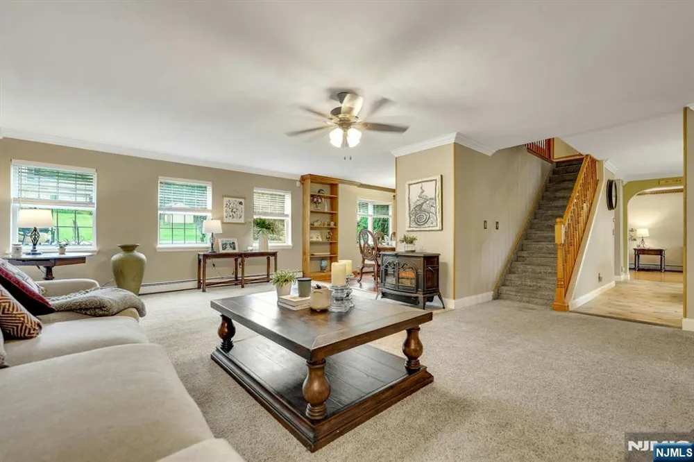 16 Shephard Road West Milford, NJ 07421