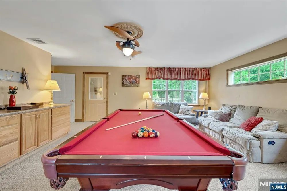 16 Shephard Road West Milford, NJ 07421