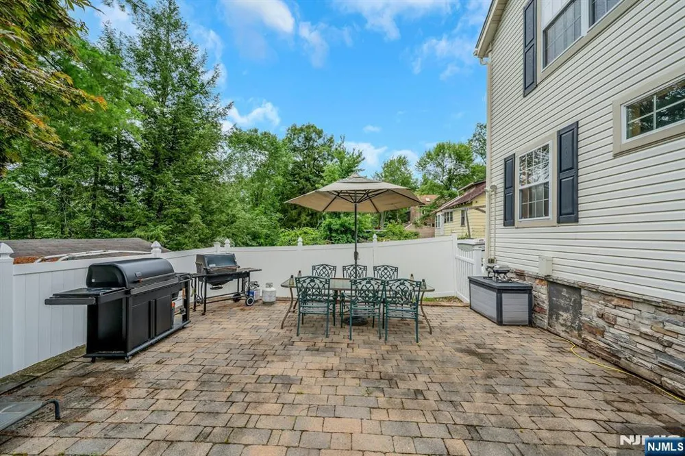 16 Shephard Road West Milford, NJ 07421