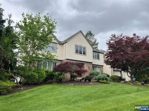 839 Hennigar Place