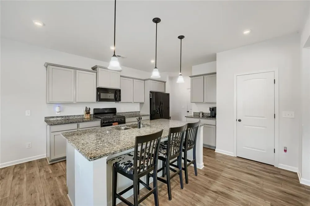 407 Larry Lane Adairsville, GA 30103