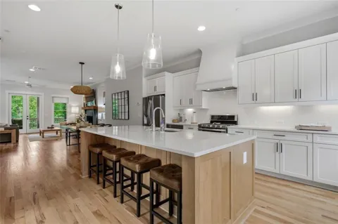 1033 Endeavour Court