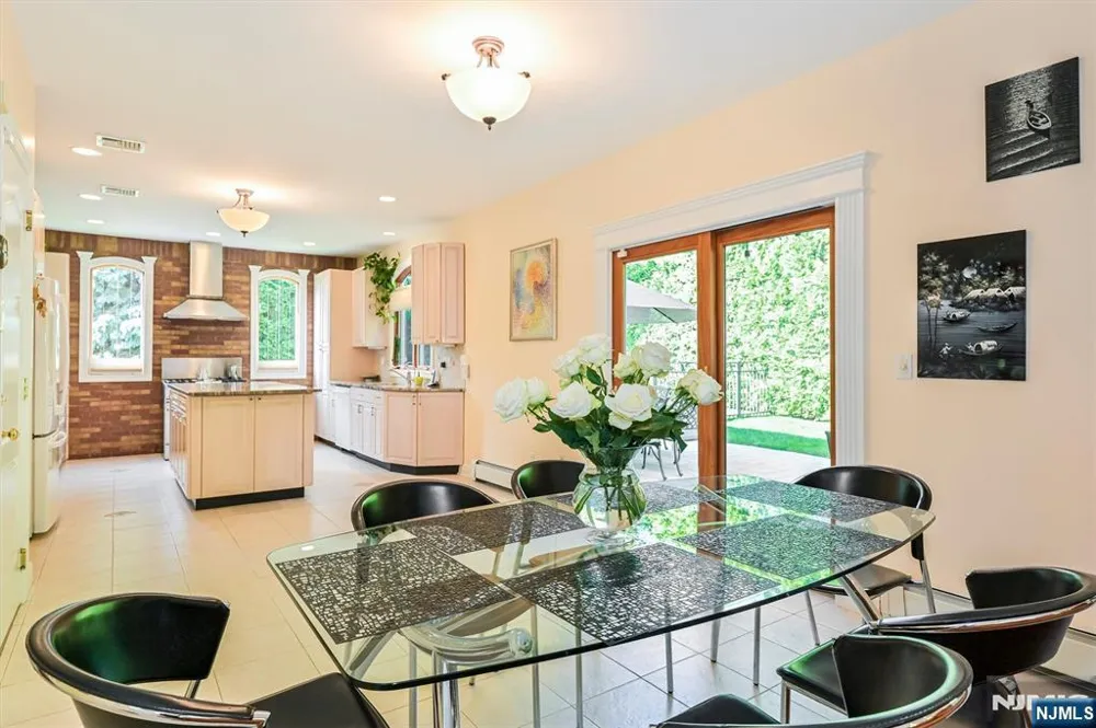111 Magnolia Avenue Cresskill, NJ 07626