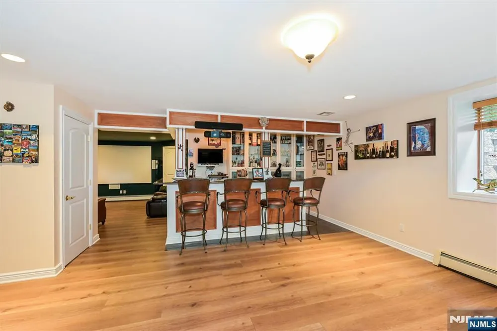 111 Magnolia Avenue Cresskill, NJ 07626