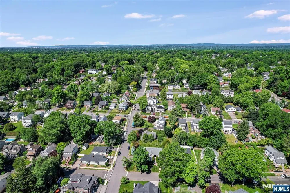 111 Magnolia Avenue Cresskill, NJ 07626