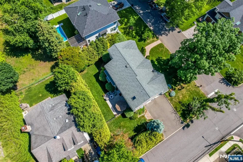 111 Magnolia Avenue Cresskill, NJ 07626