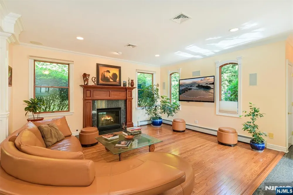 111 Magnolia Avenue Cresskill, NJ 07626