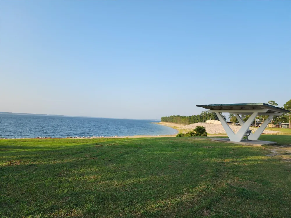 135 Arborcrest Drive Brookeland, TX 75931