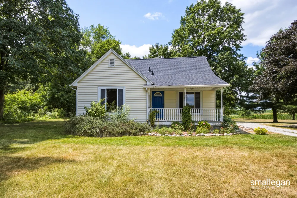 4005 Hendershot Avenue NW Grand Rapids, MI 49544