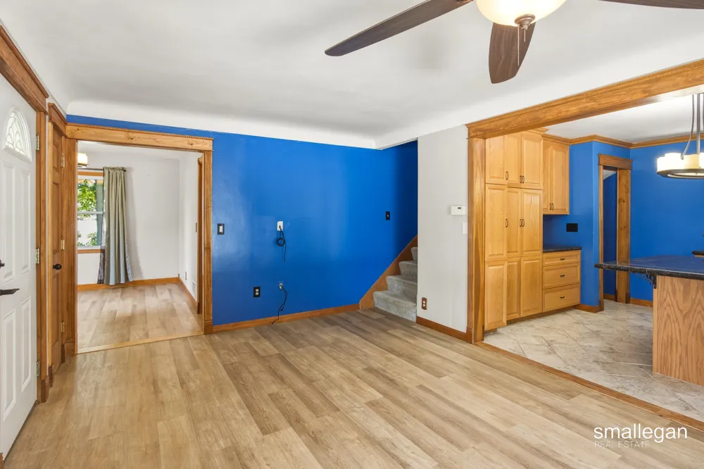 4005 Hendershot Avenue NW Grand Rapids, MI 49544