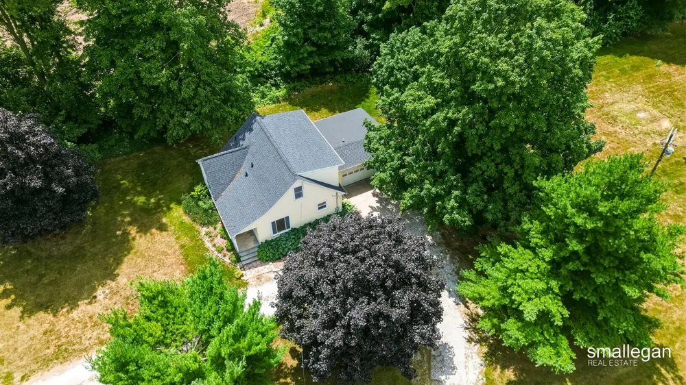 4005 Hendershot Avenue NW Grand Rapids, MI 49544