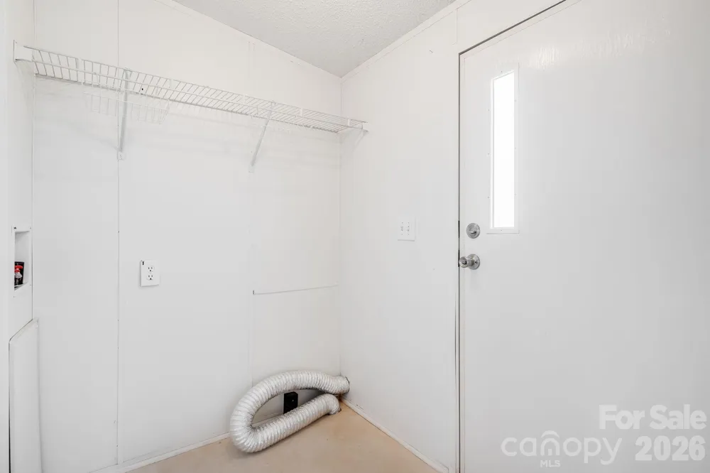 505 Crescent Way Horse Shoe, NC 28742