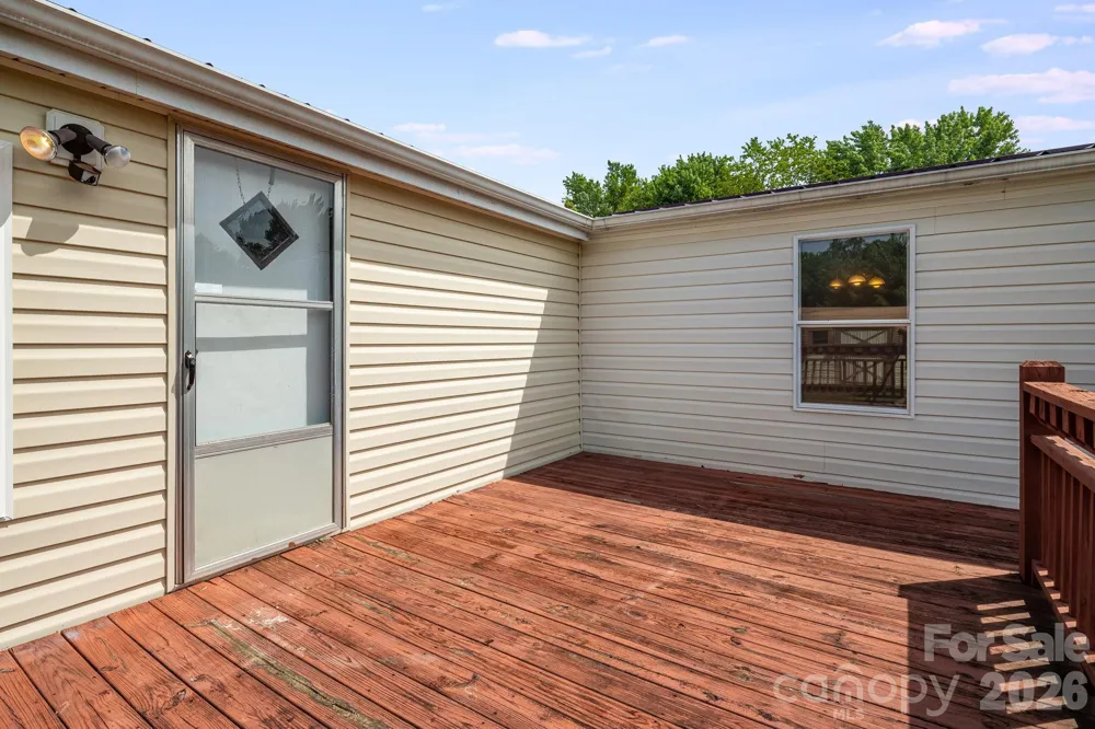 505 Crescent Way Horse Shoe, NC 28742
