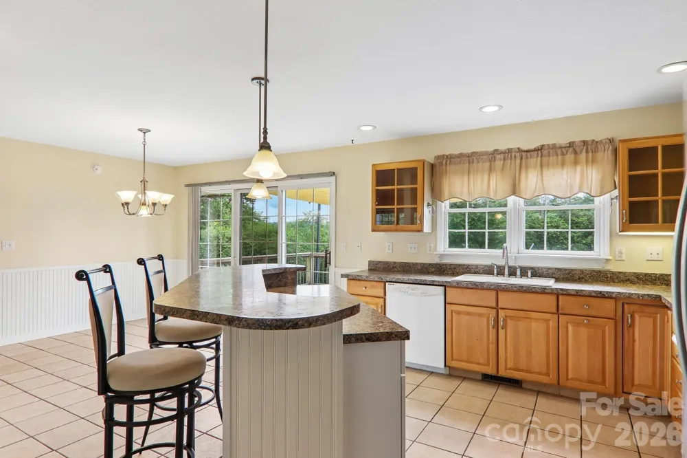 20 Amber Drive Horse Shoe, NC 28742