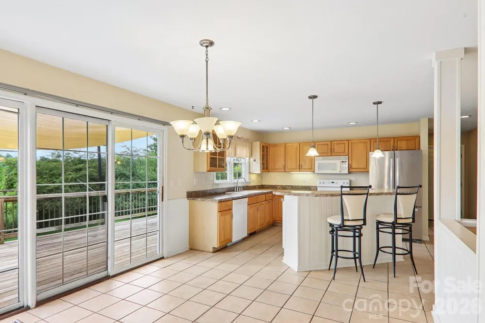 20 Amber Drive Horse Shoe, NC 28742