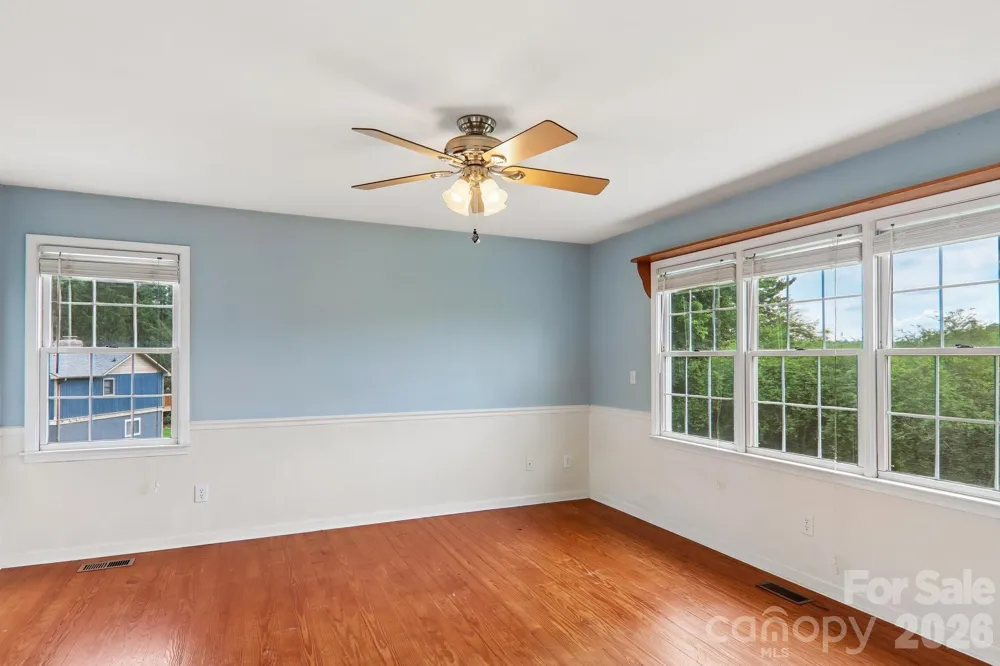 20 Amber Drive Horse Shoe, NC 28742
