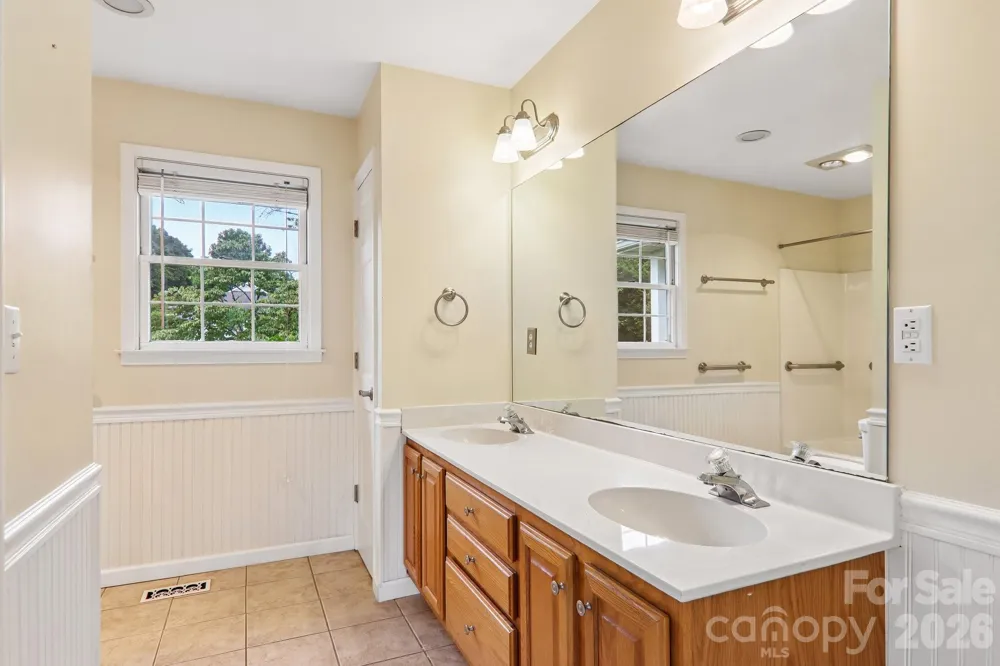 20 Amber Drive Horse Shoe, NC 28742